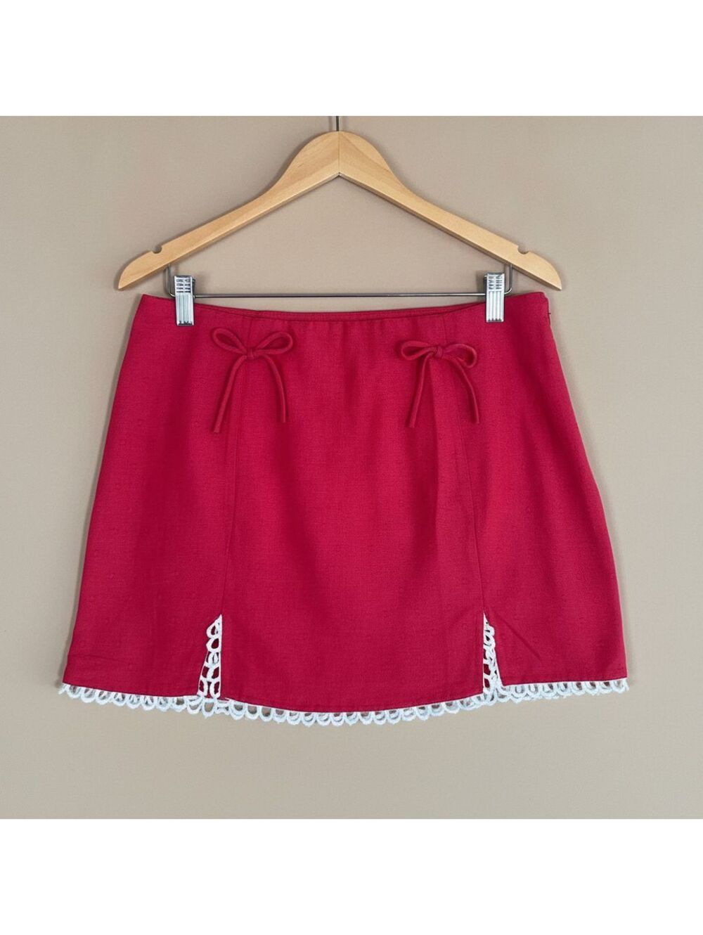 West of Melrose Red Bohemian Mini Skirt White Crochet Trim Medium Cottagecore